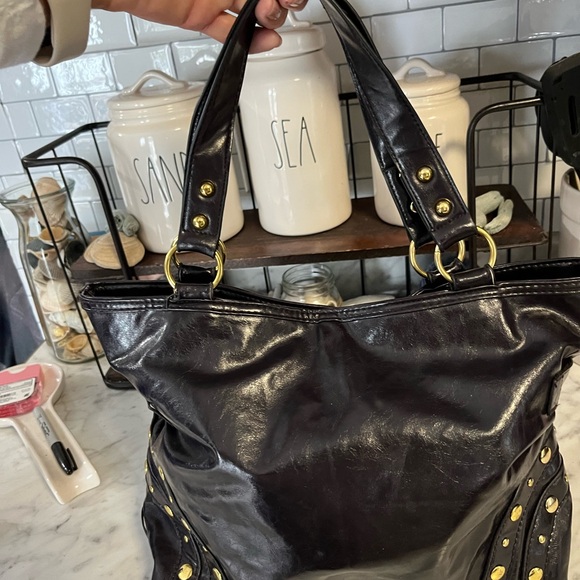 Apple Bottoms Black and Gold Designer Tote Bag - Picture 5 of 8